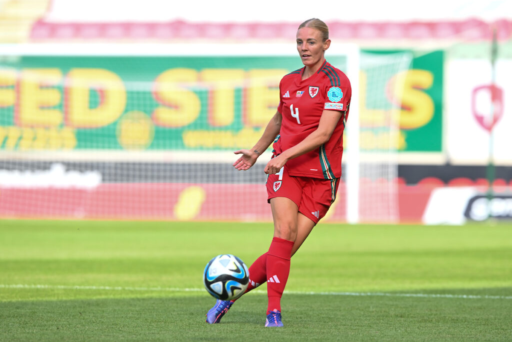 Sophie Ingle during a Cymru match