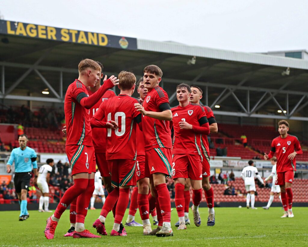 This image has an empty alt attribute; its file name is 2025-11-15-Cymru-MU-19-vs-USA-MU-19-52-1024x819.jpg